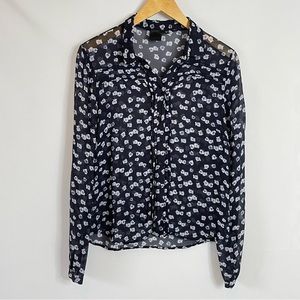 In Wear feminine floral blouse
